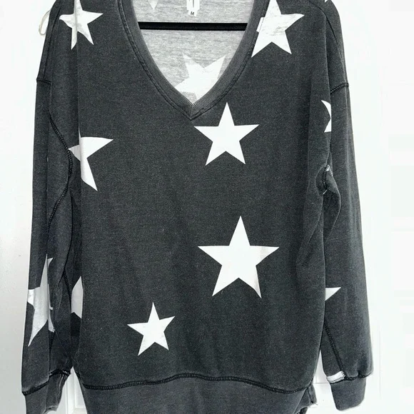 Star Patterned V-Neck Sweater - Picture 1 of 2